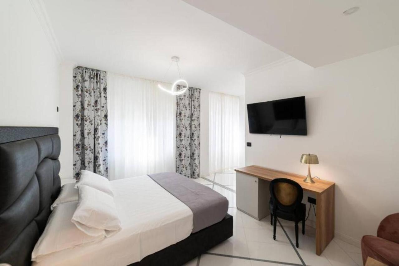 Apartments Hotel Real Suite Napoli Chiaia Mergellina 외부 사진
