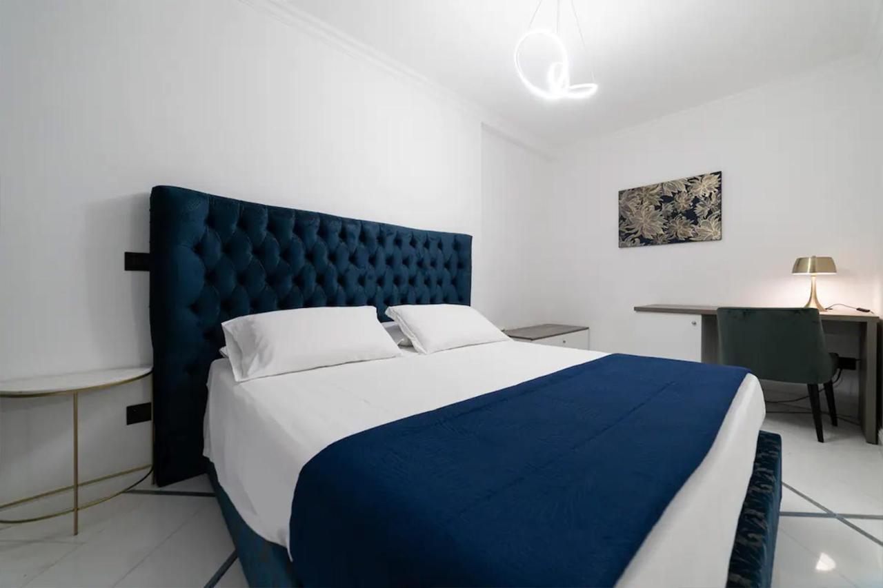 Apartments Hotel Real Suite Napoli Chiaia Mergellina 외부 사진