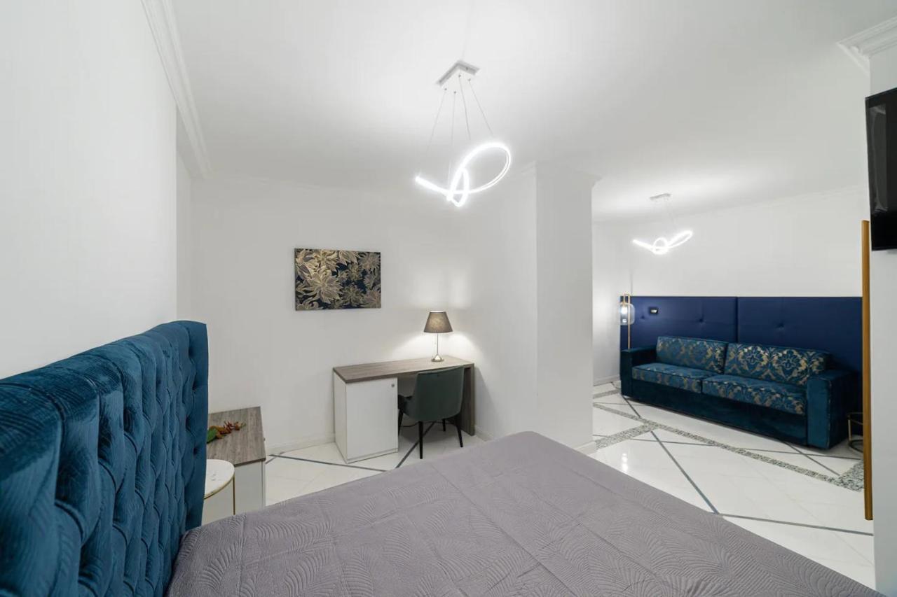 Apartments Hotel Real Suite Napoli Chiaia Mergellina 외부 사진