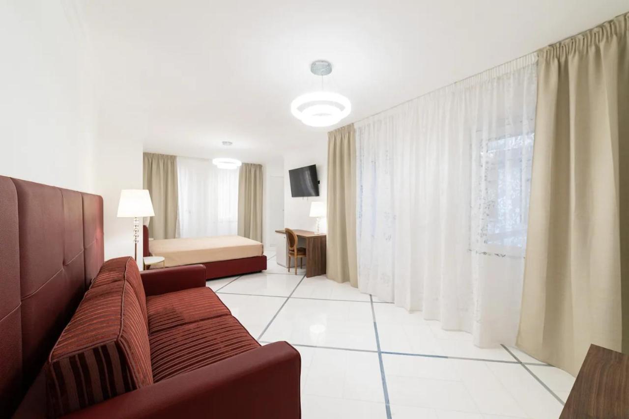Apartments Hotel Real Suite Napoli Chiaia Mergellina 외부 사진