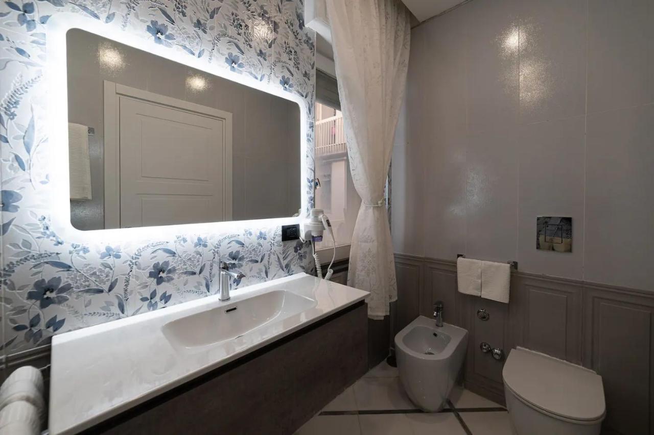 Apartments Hotel Real Suite Napoli Chiaia Mergellina 외부 사진