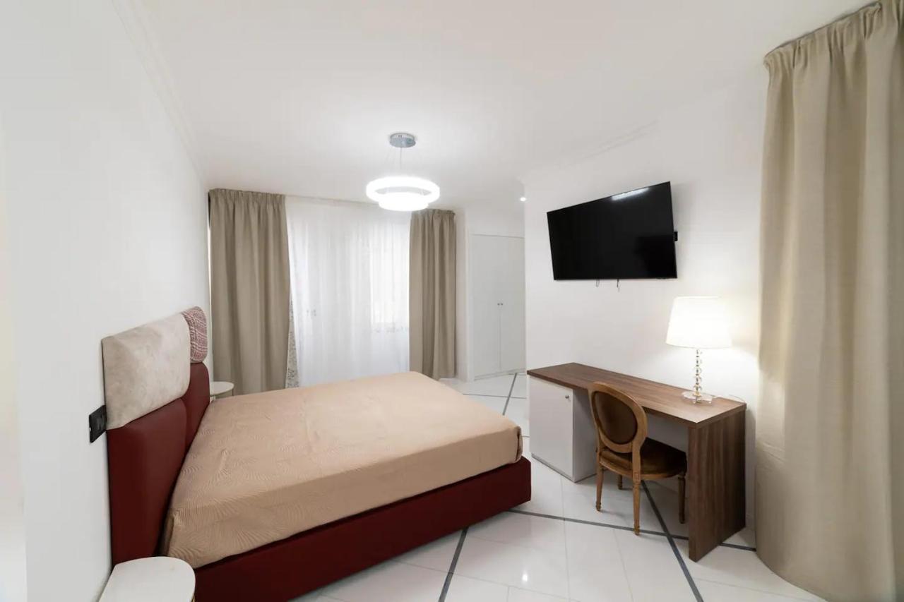 Apartments Hotel Real Suite Napoli Chiaia Mergellina 외부 사진