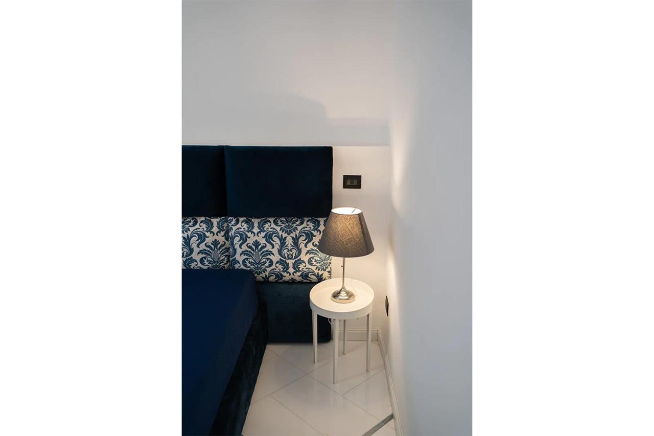 Apartments Hotel Real Suite Napoli Chiaia Mergellina 외부 사진